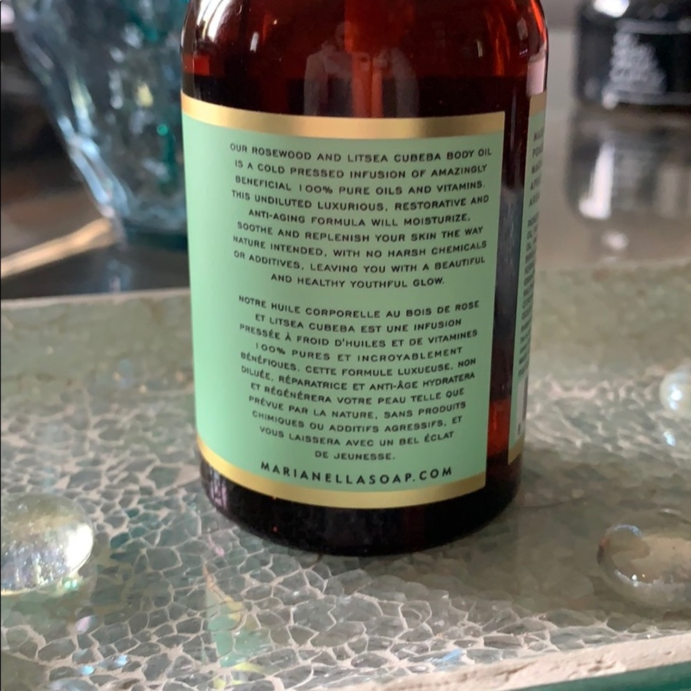 Body Oil - Picture 2 of 3